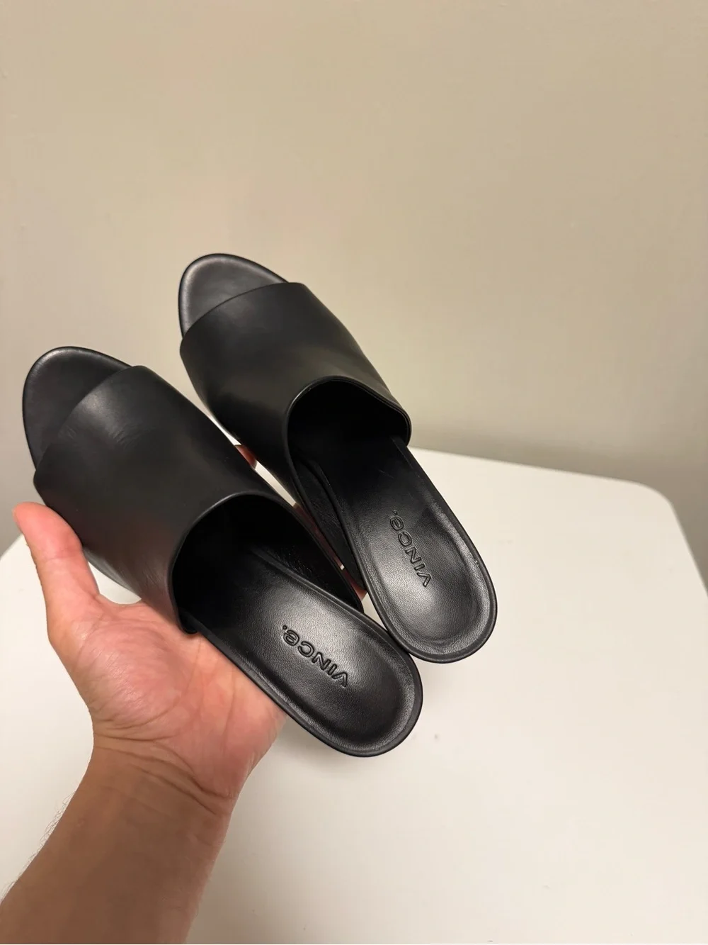 Vince Hanna Black Leather Block Heel Mule Sandals Open Toe Women’s US 8